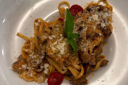 Тальятелле с говяжьей вырезкой и грибами