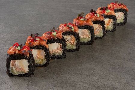 Ролл Черный кранч