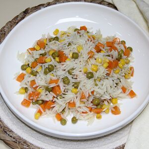 Բրինձ բանջարեղենով