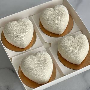 Пирожное муссовое Про любовь №4