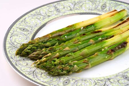 Зелёная спаржа