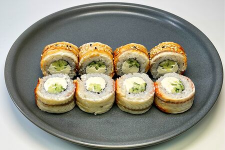 Ролл Филадельфия с угрем