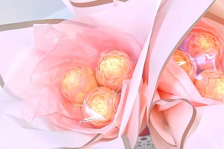 Набор шоколадных конфет Пионы