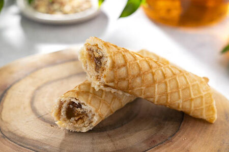 Трубочка вафельная со сгущенкой