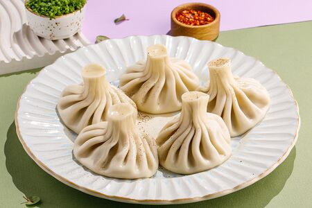 Хинкали со свининой и говядиной