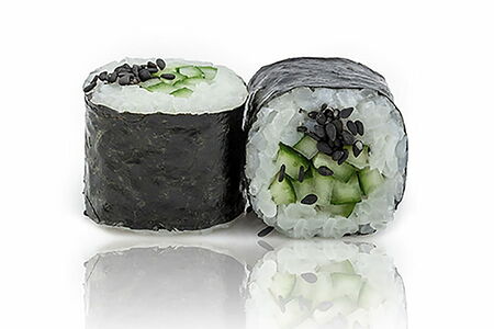 Ролл маки с огурцом