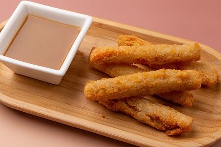 Лосось фри и Onion Sauce