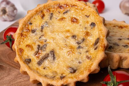 Перепечи с картофелем и грибами