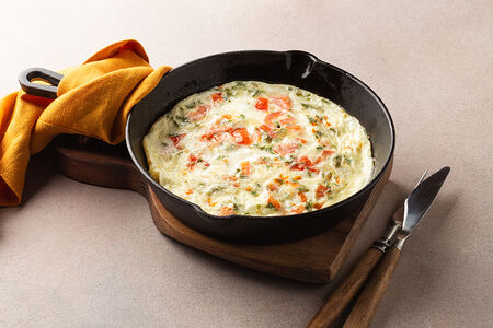 Омлет с томатами