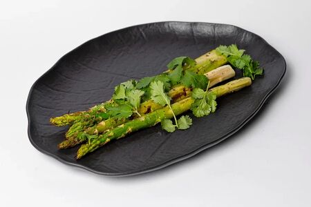 Спаржа на гриле