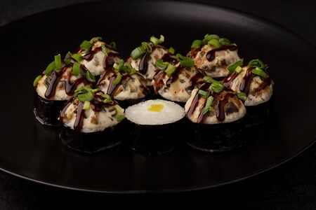 Запеченный с угрем тар-тар