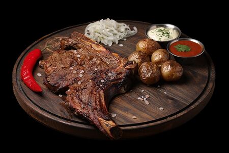 Стейк Томагавк халяль