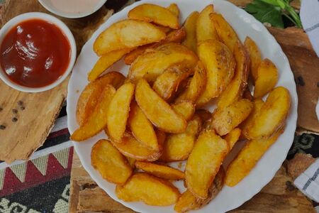 Картофель по-деревенски средний