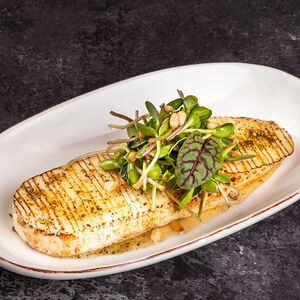 Жареный сыр панир с трюфельным медом