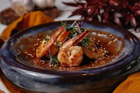 Жареные тигровые креветки