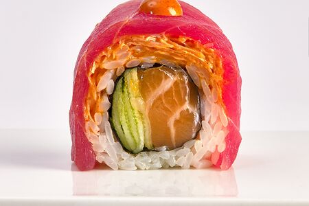 Урамаки ролл Ginza c камчатским крабом