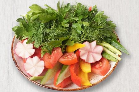 Ассорти свежих овощей