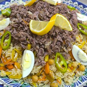 Плов с салатом ачучук