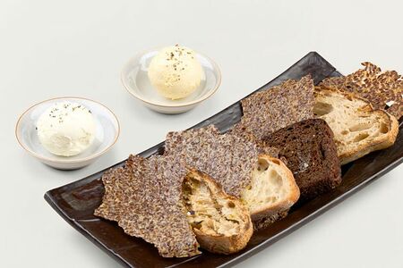 Хлеб и масло