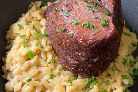 Говяжьи щечки с орзо