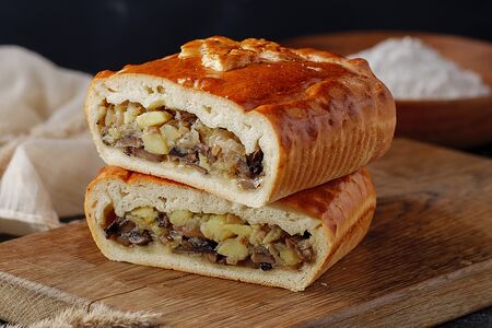 Пирог с картофелем и грибами