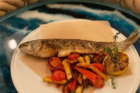 Балаклавская кефаль с овощами