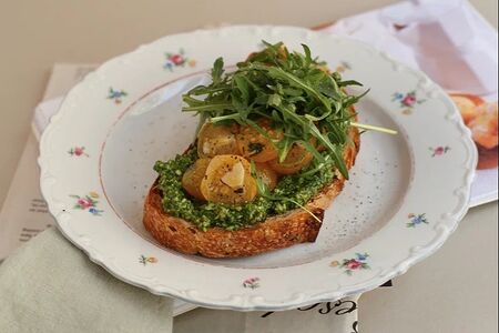 Бутерброд с песто