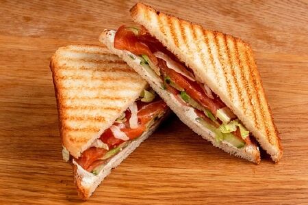 Сэндвич с лососем