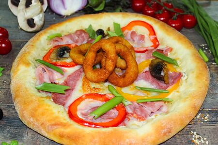 Большая пицца Студенческая