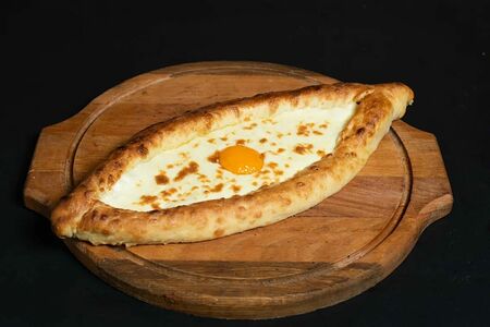 Хачапури по-аджарски