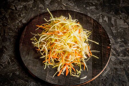 Салат из свежей капусты