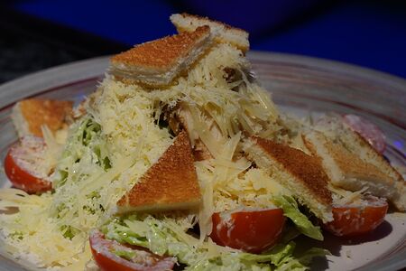 Цезарь с курицей