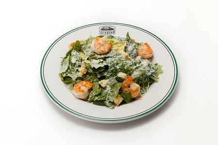 Салат Цезарь с тигровыми креветками-гриль