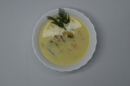 Суп сырный по-французски