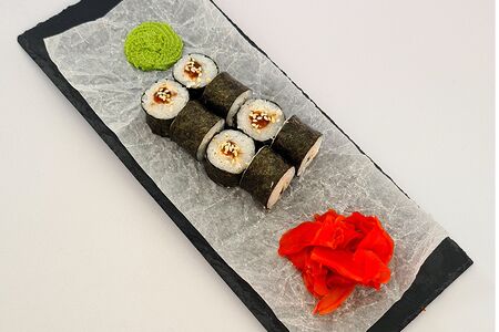 Ролл с угрем