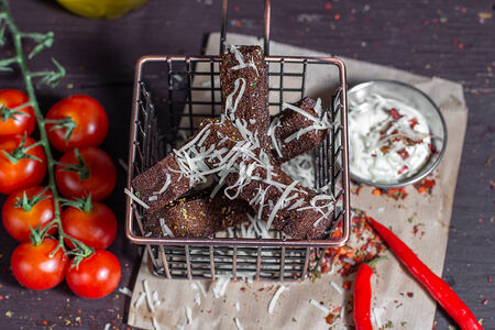 Гренки чесночные с пармезаном