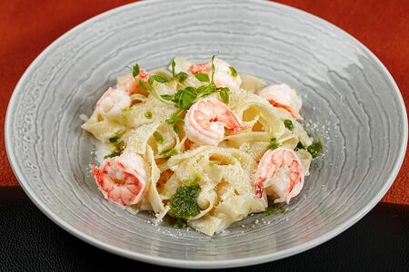 Фетучини с креветками