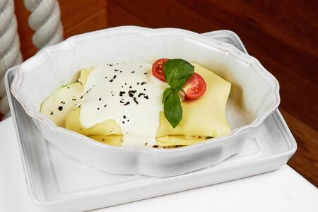 Лазанья с запеченными овощами и курицей