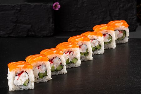 Калифорния с лососем