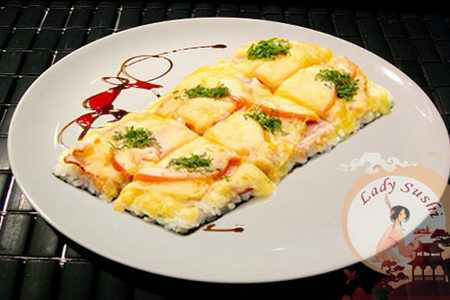 Пицца суши с беконом