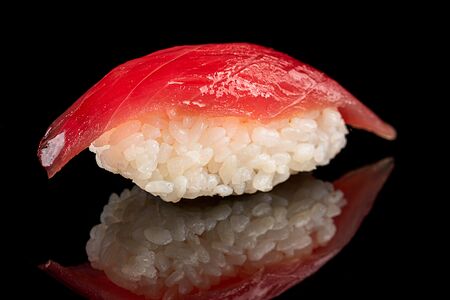 Магуро с тунцом