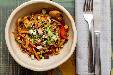 Удон с цыпленком