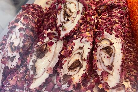 Рахат лукум лепестки роз