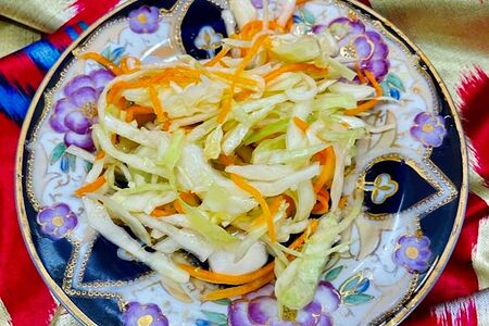 Салат из свежей капусты с маслом