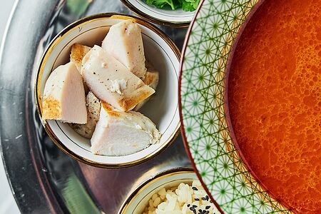 Том ям с морепродуктами