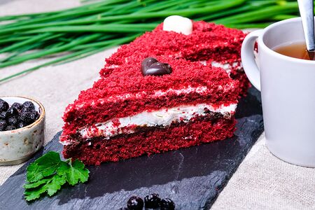 Набор пирожных Красный бархат