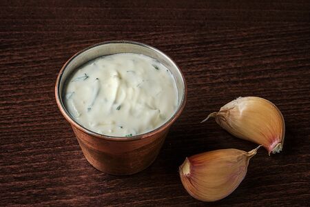 Соус сметана-чеснок