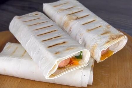 Сосиска в лаваше