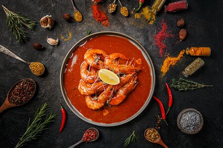 Лангустины в остром соусе