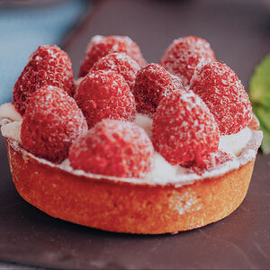 Тарталетка с малиной